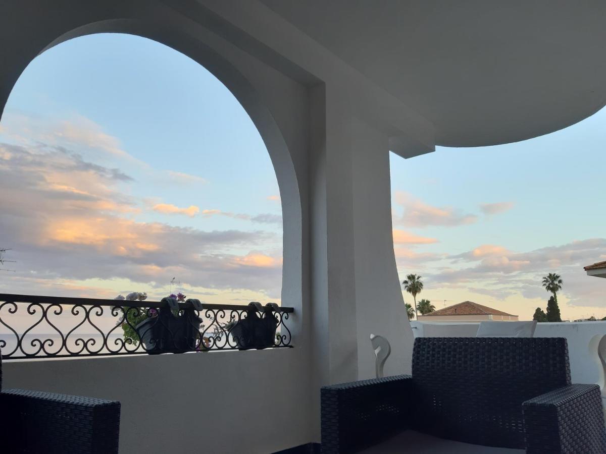 B&B Sea Terrace Ачи Костелло Экстерьер фото