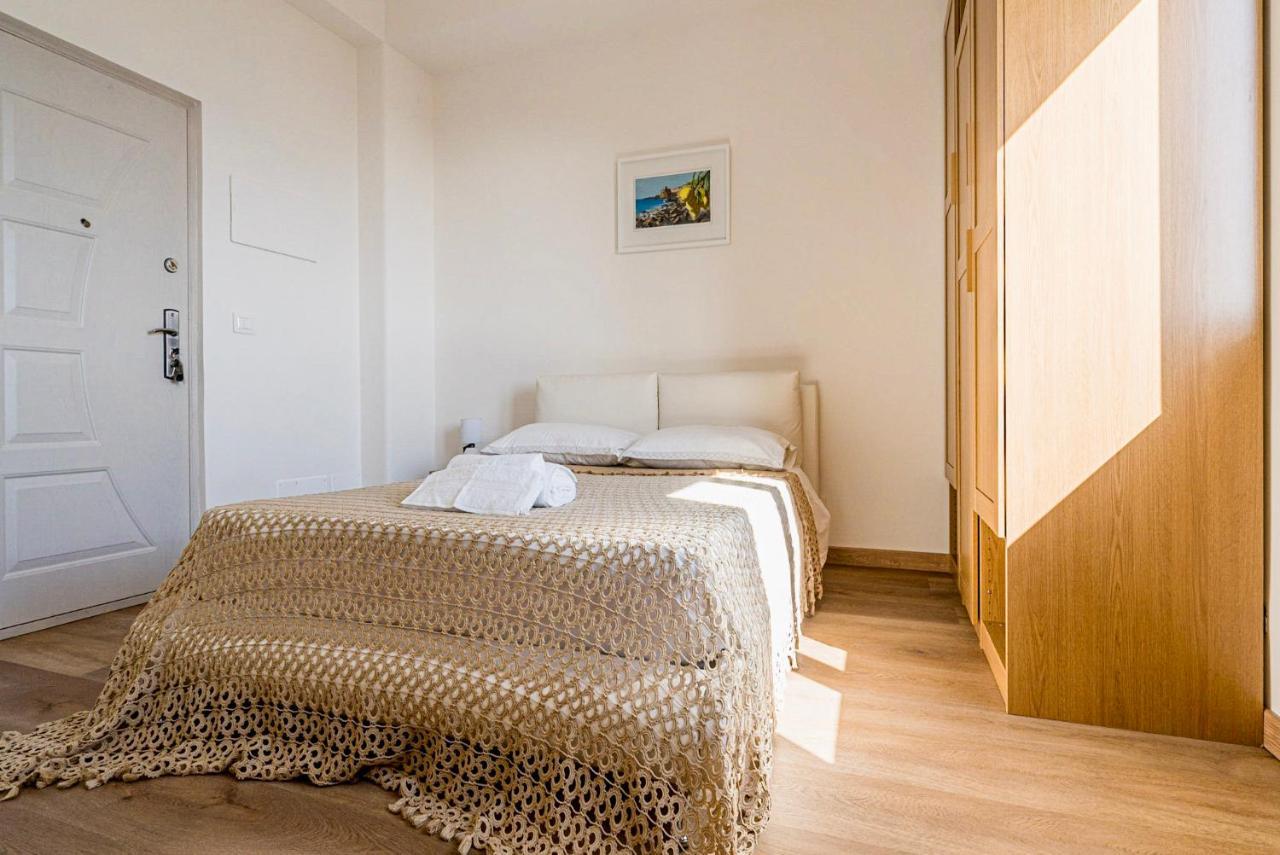 B&B Sea Terrace Ачи Костелло Экстерьер фото